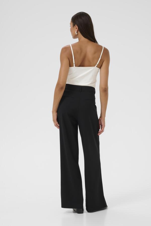 ARINA TOPPUR HVÍTUR - Daría