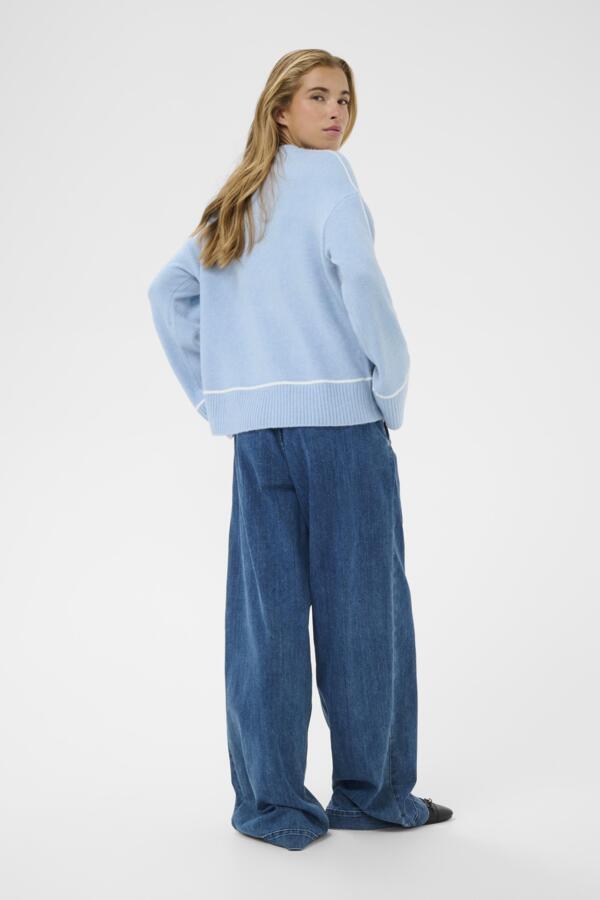 jinie peysa blá - Daría