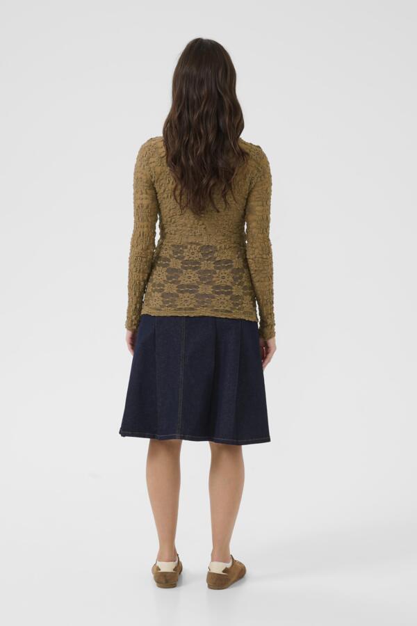 maddie bolur - Daría