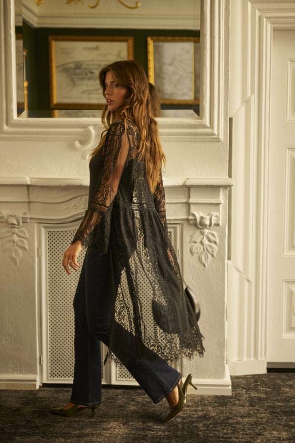 Elaria kimono