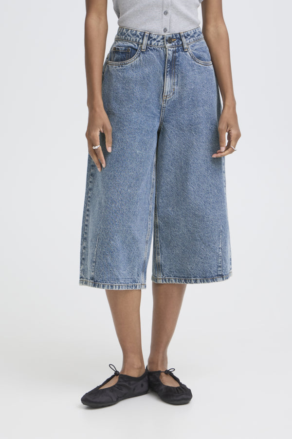 Aveny buxur - Daría