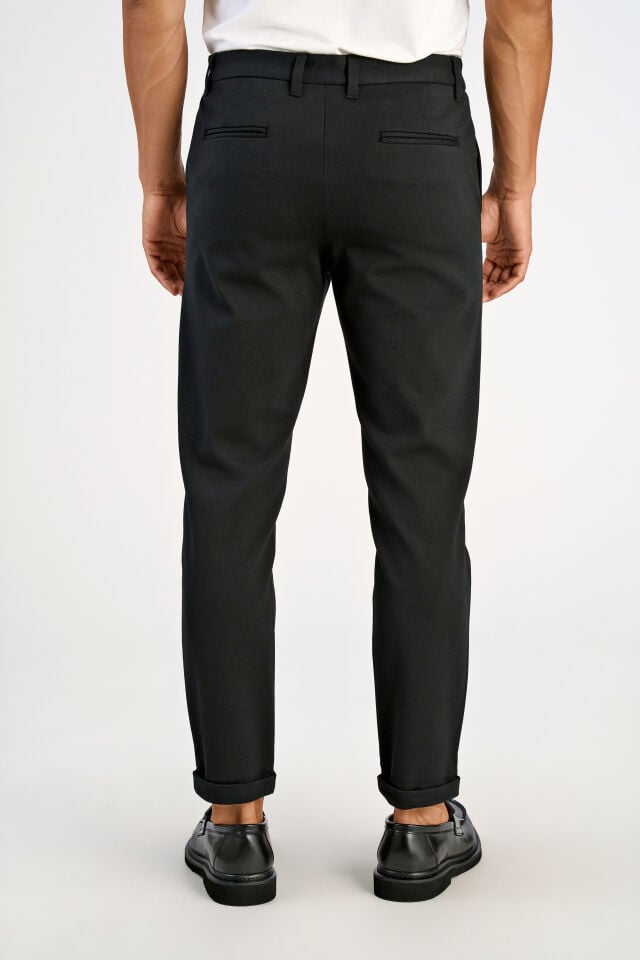 Superflex knitted cropped svartar