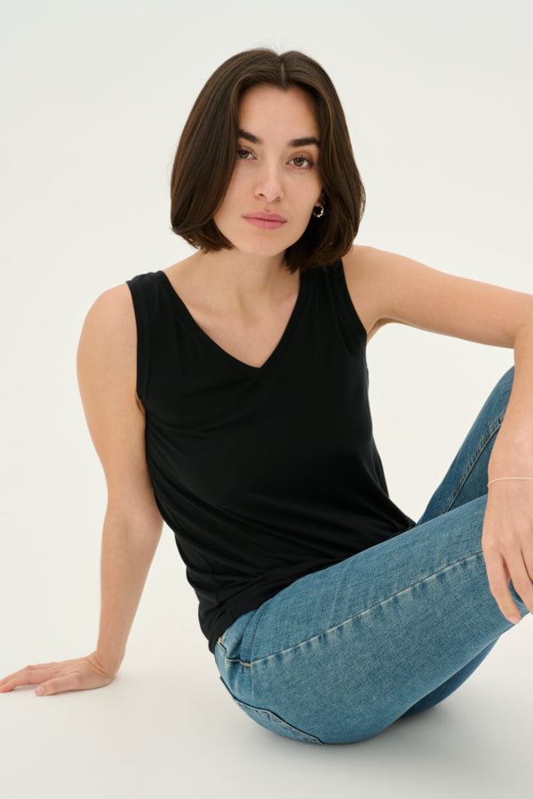POPPY TOPPUR - Daría