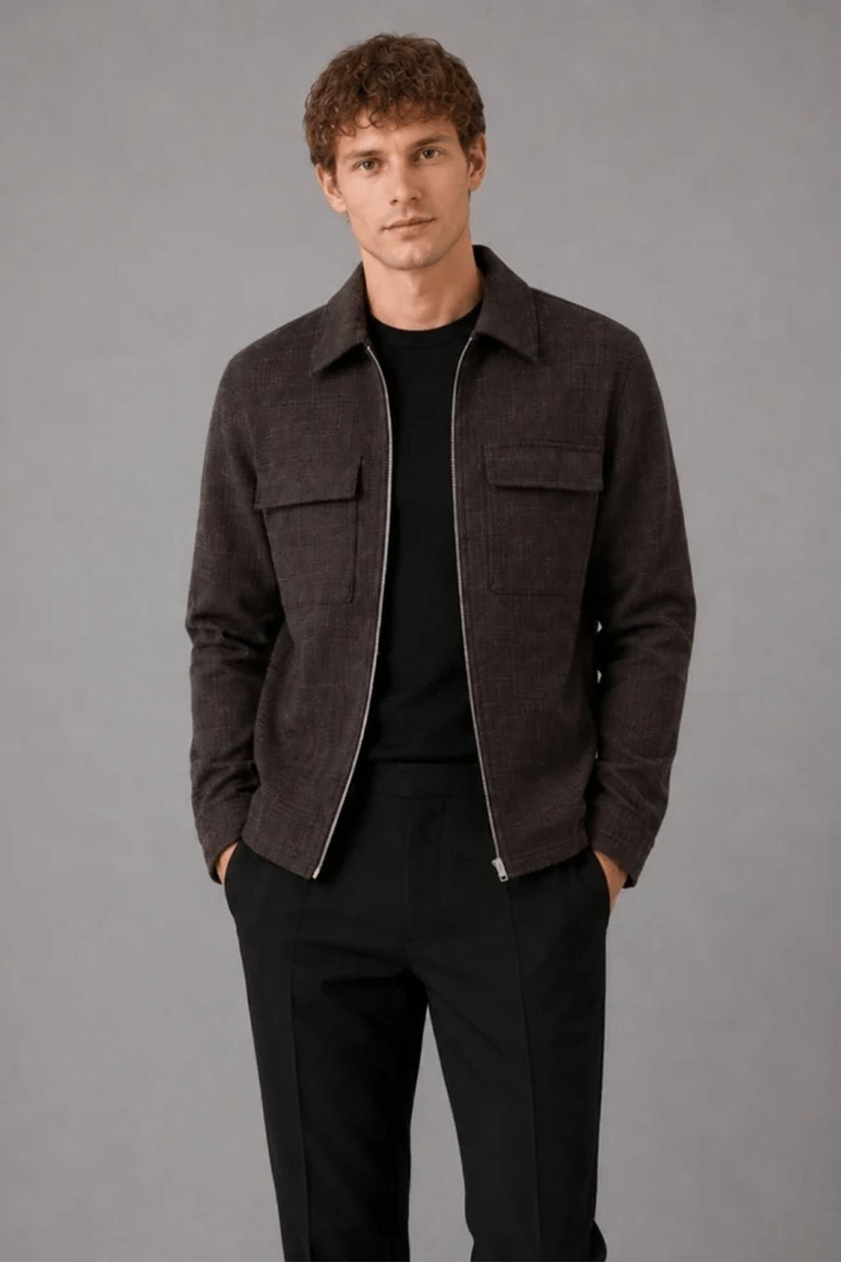 maður í brúnni yfirskyrtu frá clean cut copenhagen