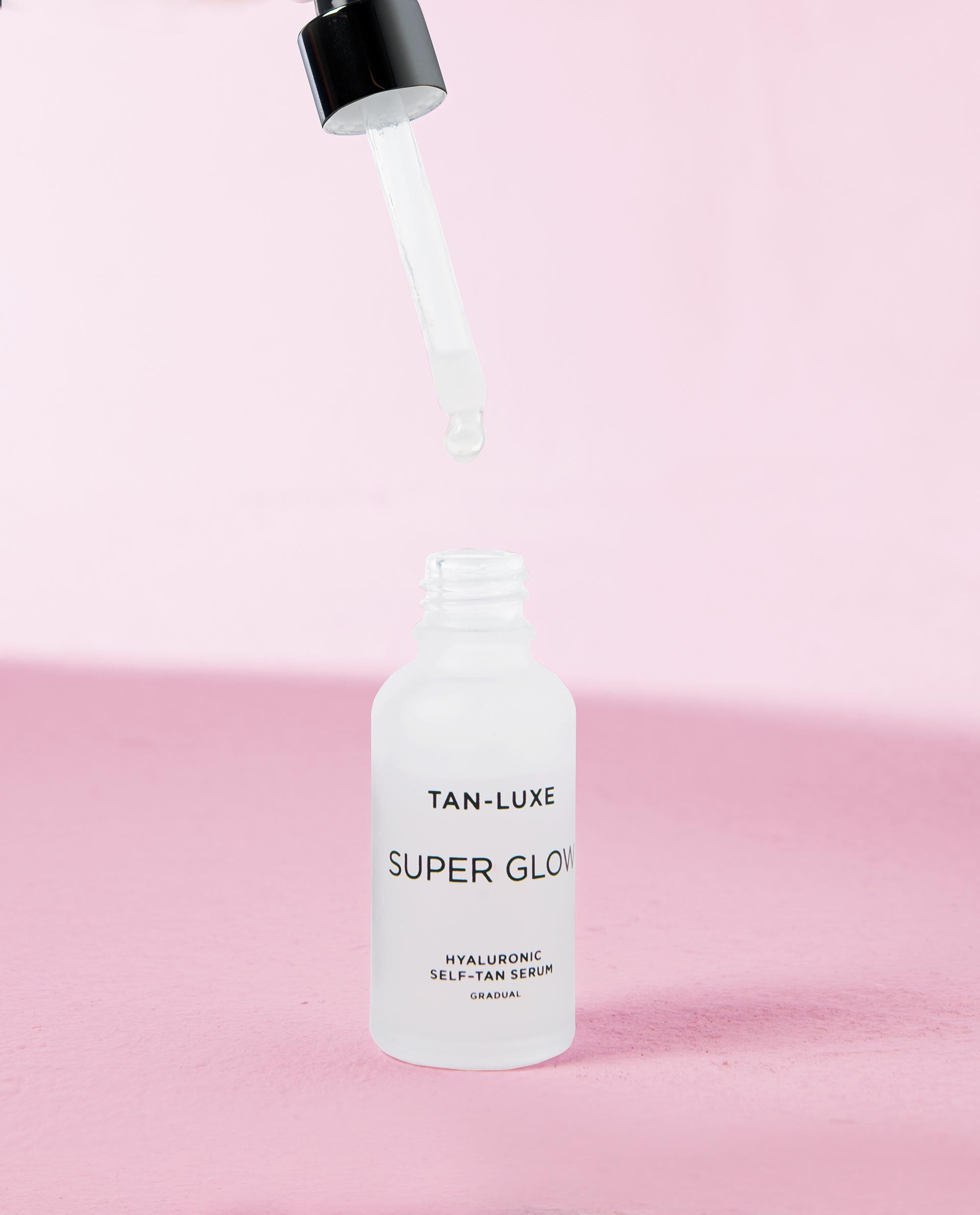 SUPER GLOW Hyaluronic Self Tan Serum